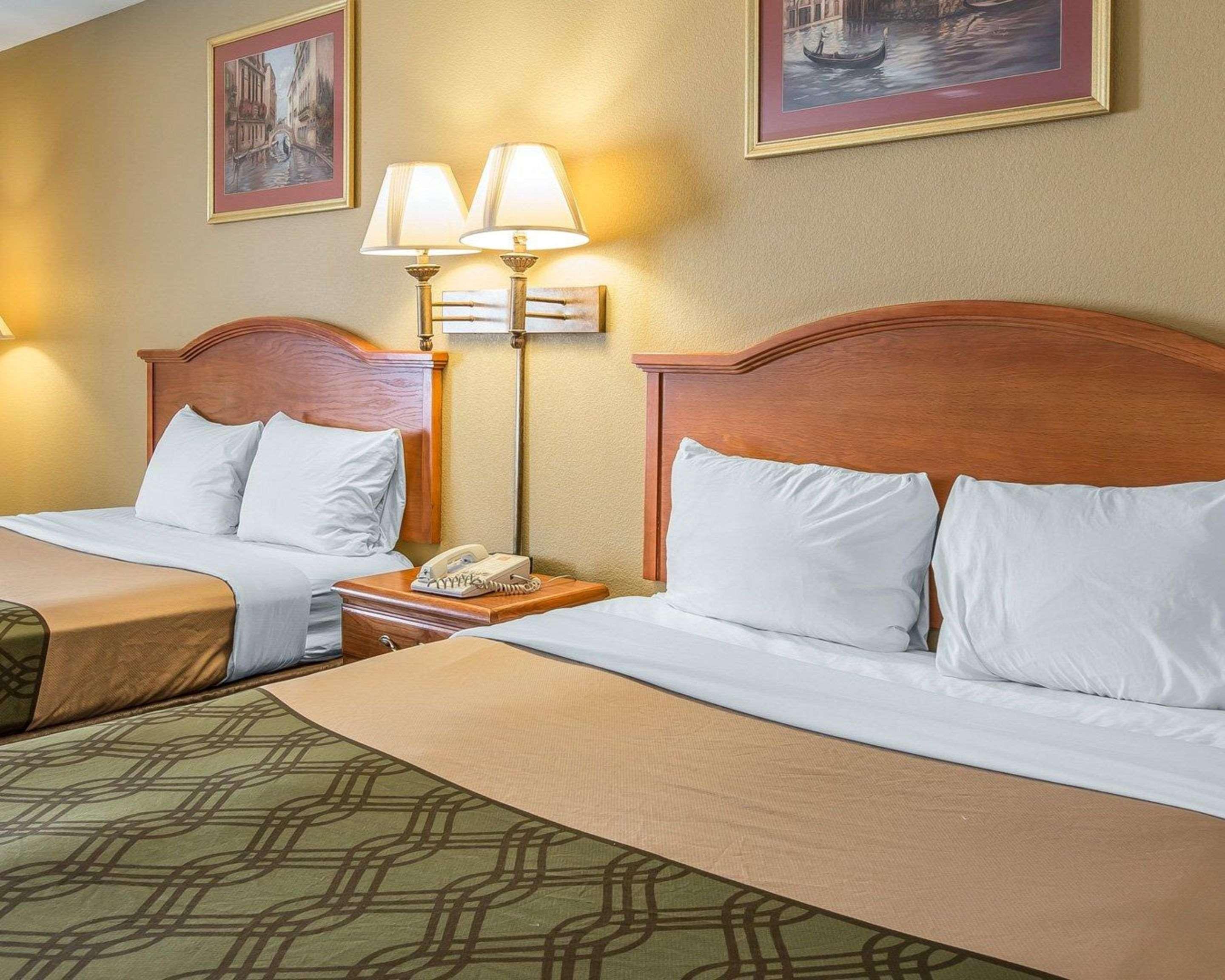 Econo Lodge Brunswick Esterno foto