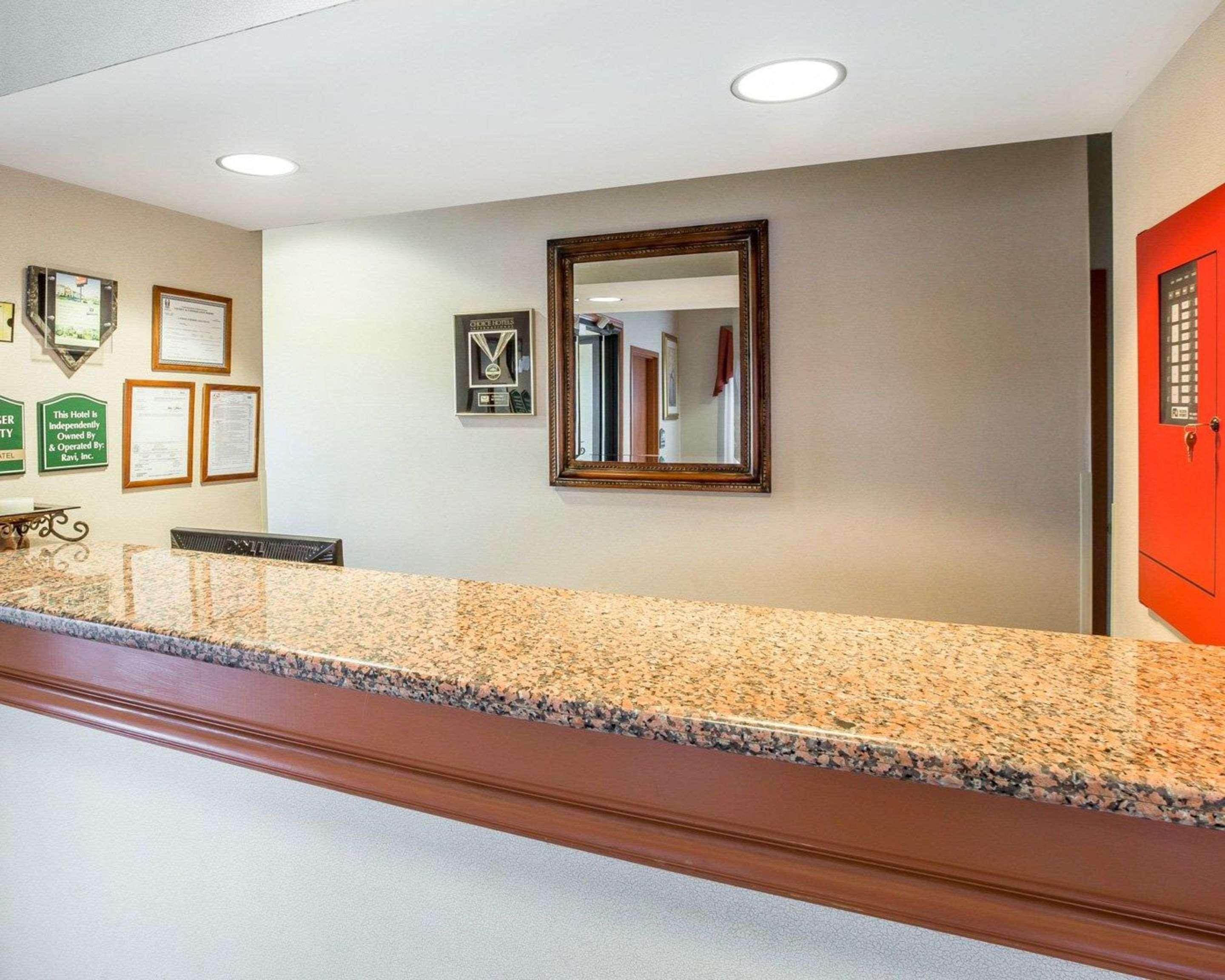 Econo Lodge Brunswick Esterno foto